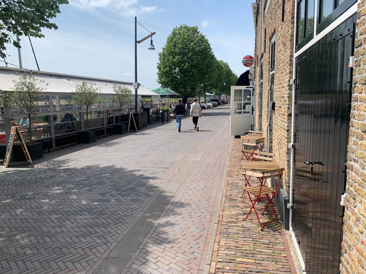 Pakhuis Aan De Haven - Bakboord Zierikzee Extérieur photo