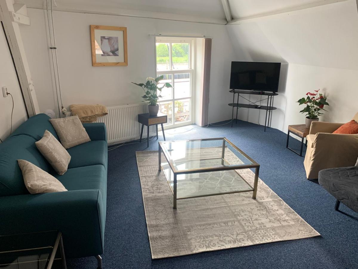 Pakhuis Aan De Haven - Bakboord Zierikzee Extérieur photo